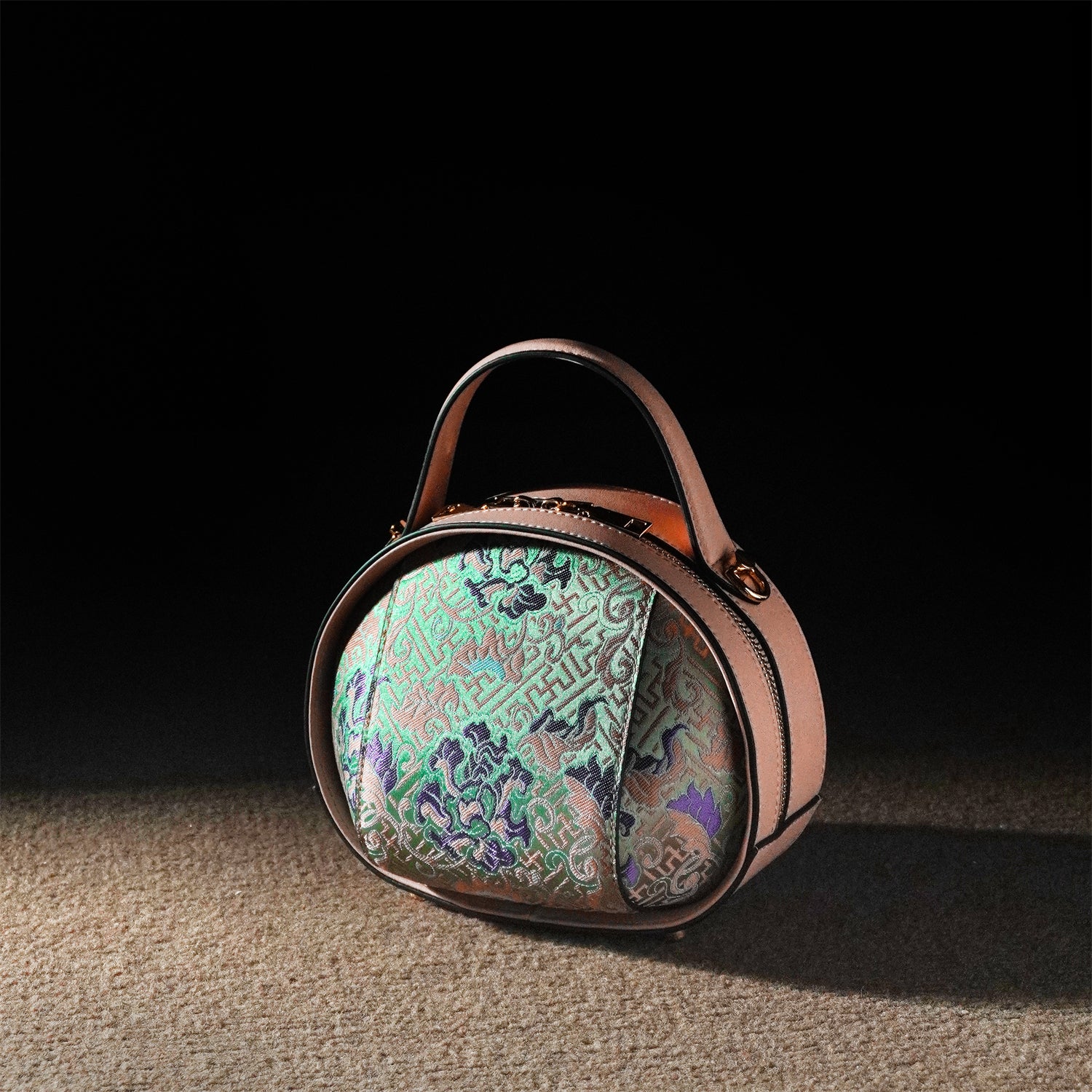 Mulberry silk Xiangyunsha small bag, bamboo leaf vintage cowhide women's bag
