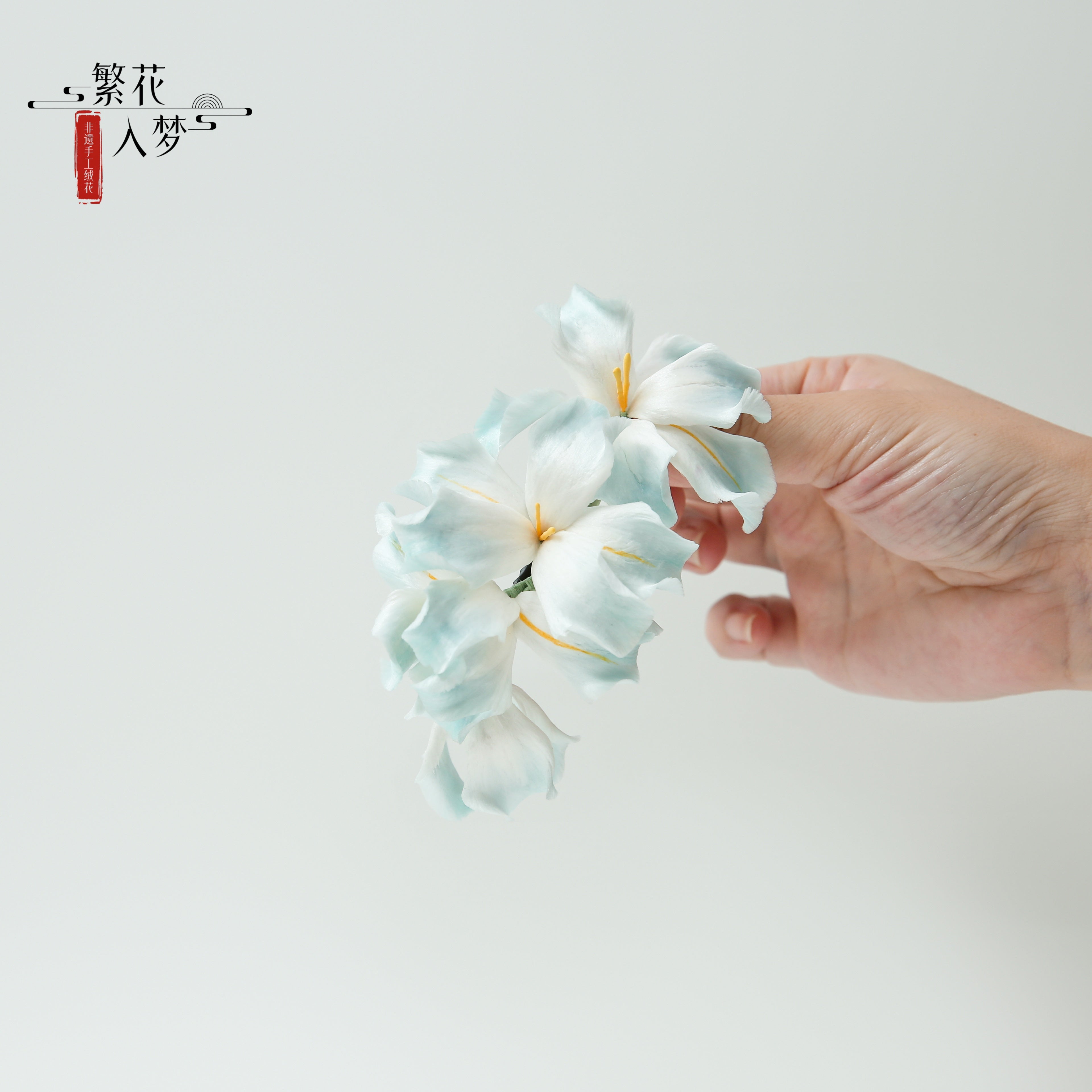 Intangible cultural heritage velvet flower, pure handmade iris hairpin