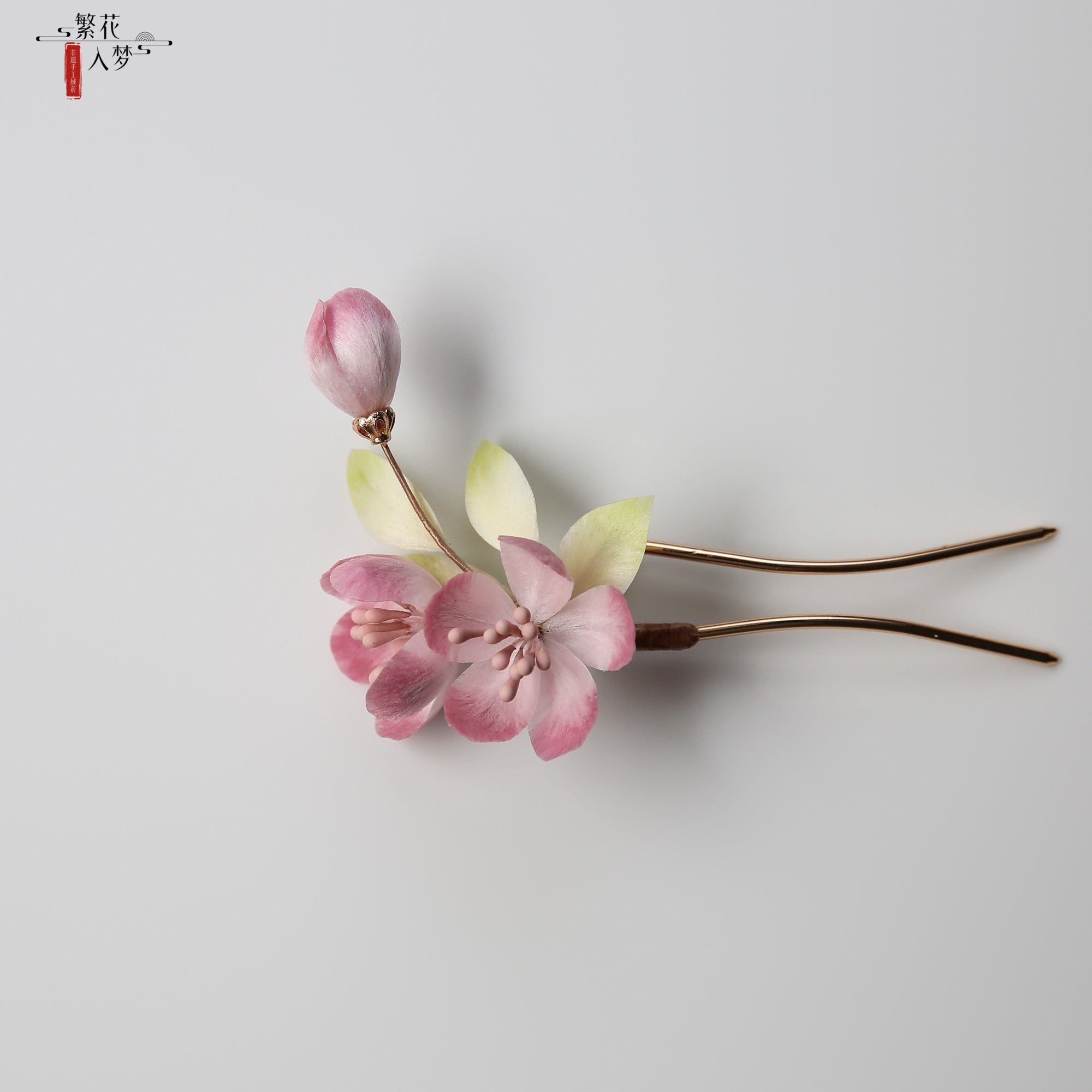 Intangible cultural heritage velvet flowers, pure handmade cherry blossom brooches, hairpins, hairpins