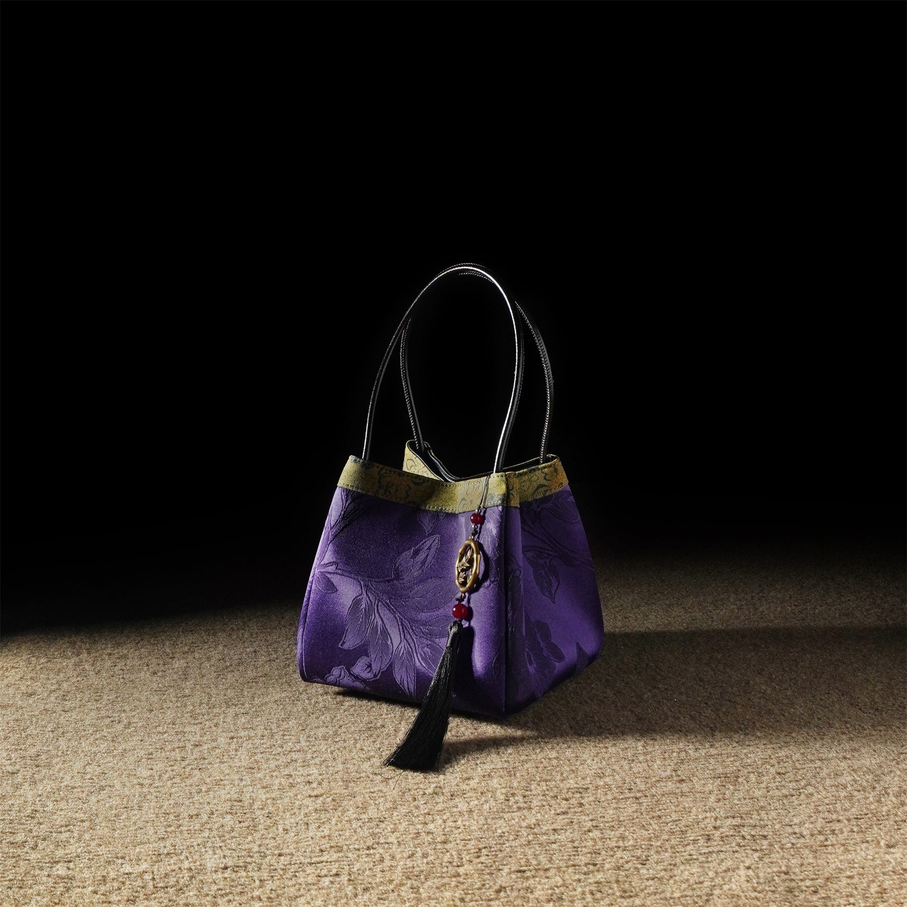 Xiangyunsha handbag small square bag, mulberry silk women's handbag